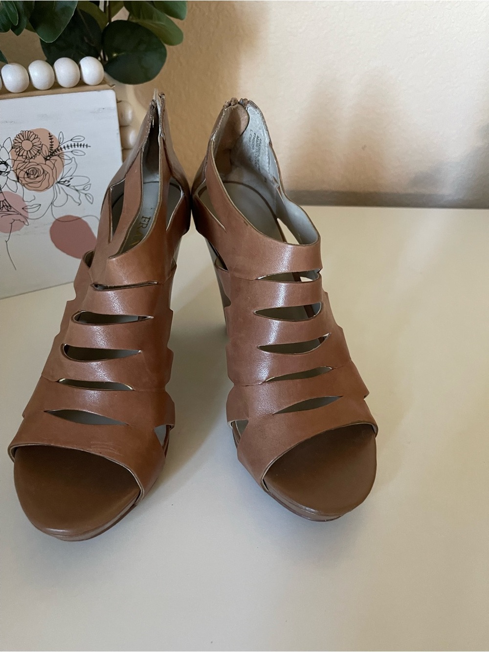 Franco Sarto Brown Cutout Peep-Toe Heels 7